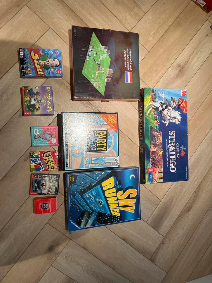 Diverse Gezelschapsspellen - Stratego, Sky Runner, etc., Hobby en Vrije tijd, Gezelschapsspellen | Bordspellen, Gebruikt, Een of twee spelers