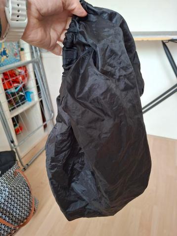 Regenhoes voor rugzak / tas beschikbaar voor biedingen