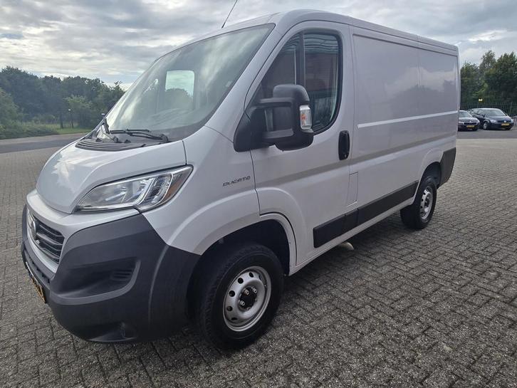 Fiat Ducato 30 2.3 MultiJet L1H1 Nieuw met registrering 9.ja, Auto's, Bestelauto's, Bedrijf, Te koop, ABS, Alarm, Centrale vergrendeling