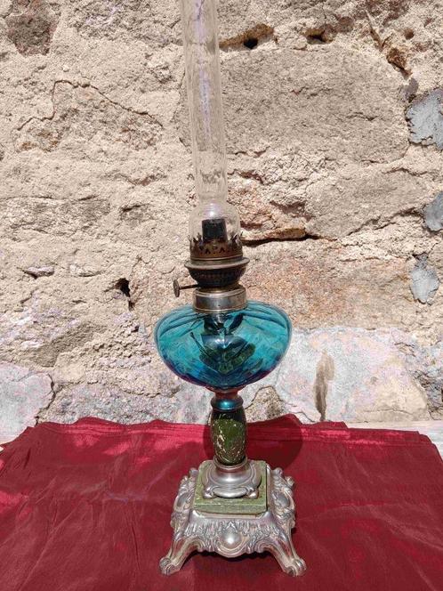 Mooie staande Franse  olielamp, Antiek en Kunst, Antiek | Lampen, Verzenden