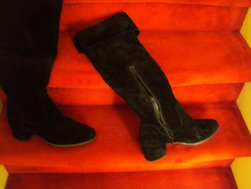 schoen en laarzen beschikbaar voor biedingen