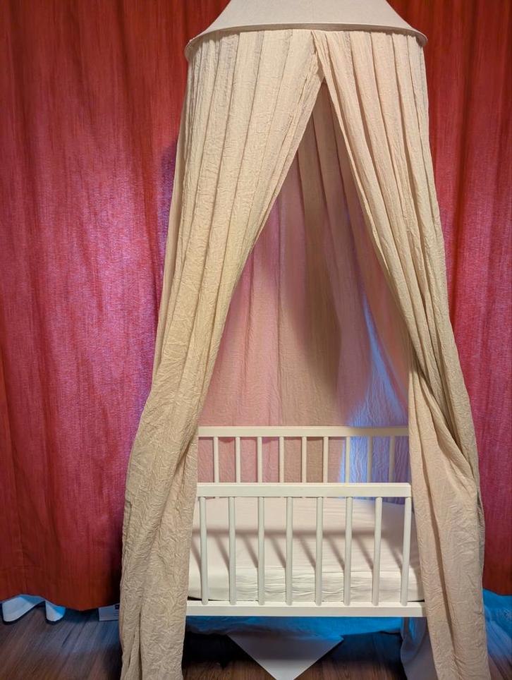 Volledige Wieg Set (inc. matras, beddengoed en klamboe), Kinderen en Baby's, Babywiegjes en Ledikanten, Zo goed als nieuw, Wieg