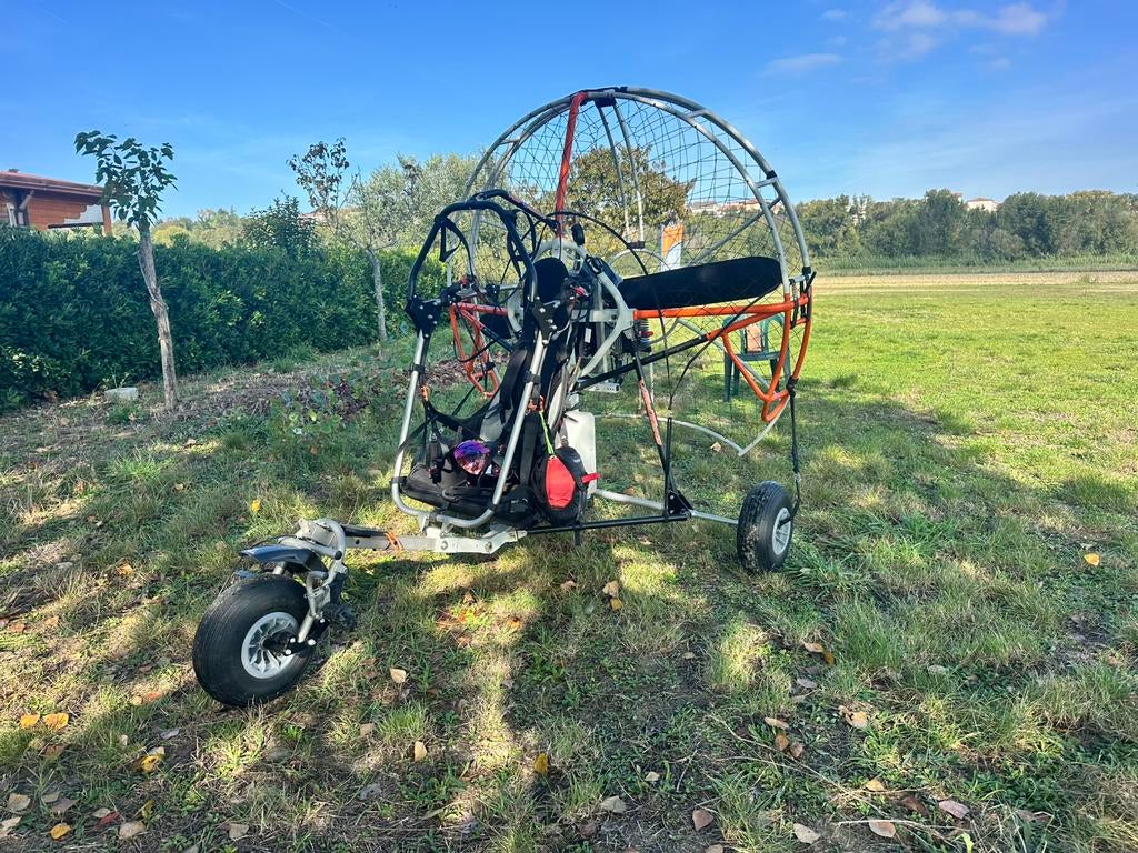 Fly products Vertigo, Minari 200, 140cm prop., Sport en Fitness, Zweefvliegen en Paragliding, Ophalen, Zo goed als nieuw, Paramotor