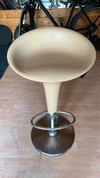 Barkruk design beige, 1 kruk, Ophalen, Zo goed als nieuw