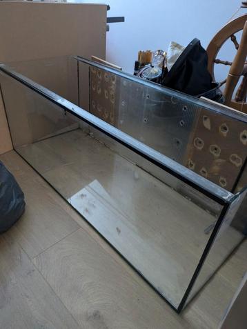 Gerbilarium. 100cmx40cmx40cm (ophalen Rotterdam) beschikbaar voor biedingen