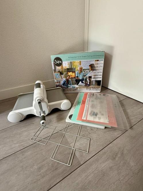 Sizzix Big Shot Plus A4 snijmachine, Hobby en Vrije tijd, Scrapbooking, Zo goed als nieuw, Slicemachine of Snijmachine, Sizzix