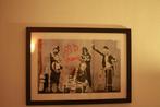 Banksy print “Old Skool” – 70x50 cm met zwarte lijst, Kunststof, 50 tot 75 cm, Ophalen of Verzenden, Zo goed als nieuw