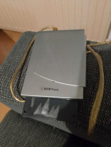 Externe USB Floppy Disk Drive beschikbaar voor biedingen