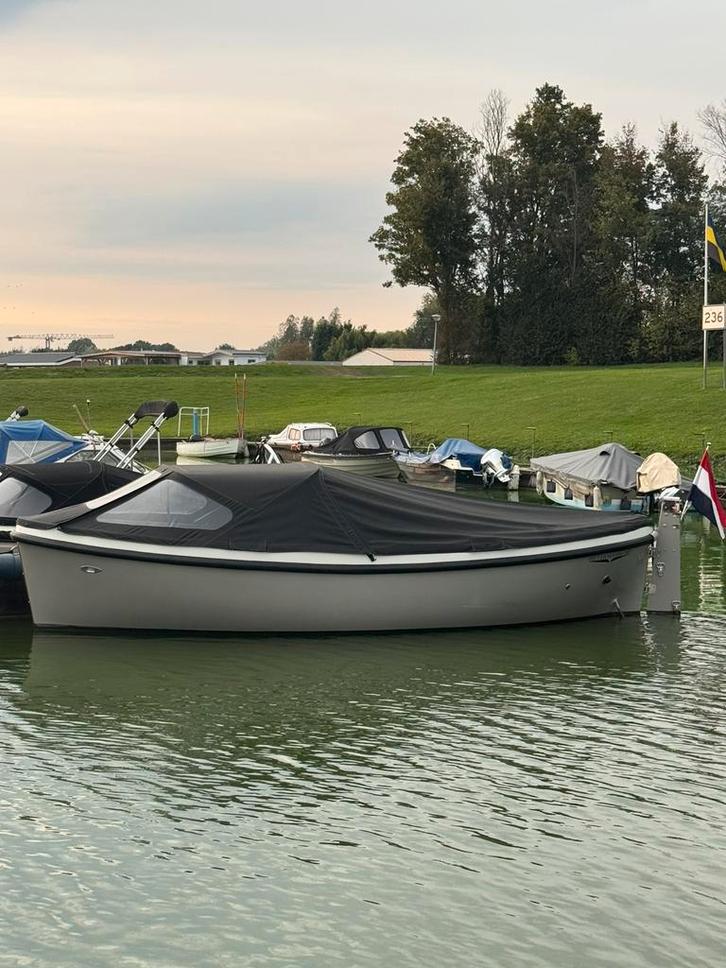 Pieterman 620 vetus 16 pk bwj 021 nieuwstaat luxe opties, Watersport en Boten, Sloepen, Zo goed als nieuw, 10 tot 30 pk, 3 tot 6 meter