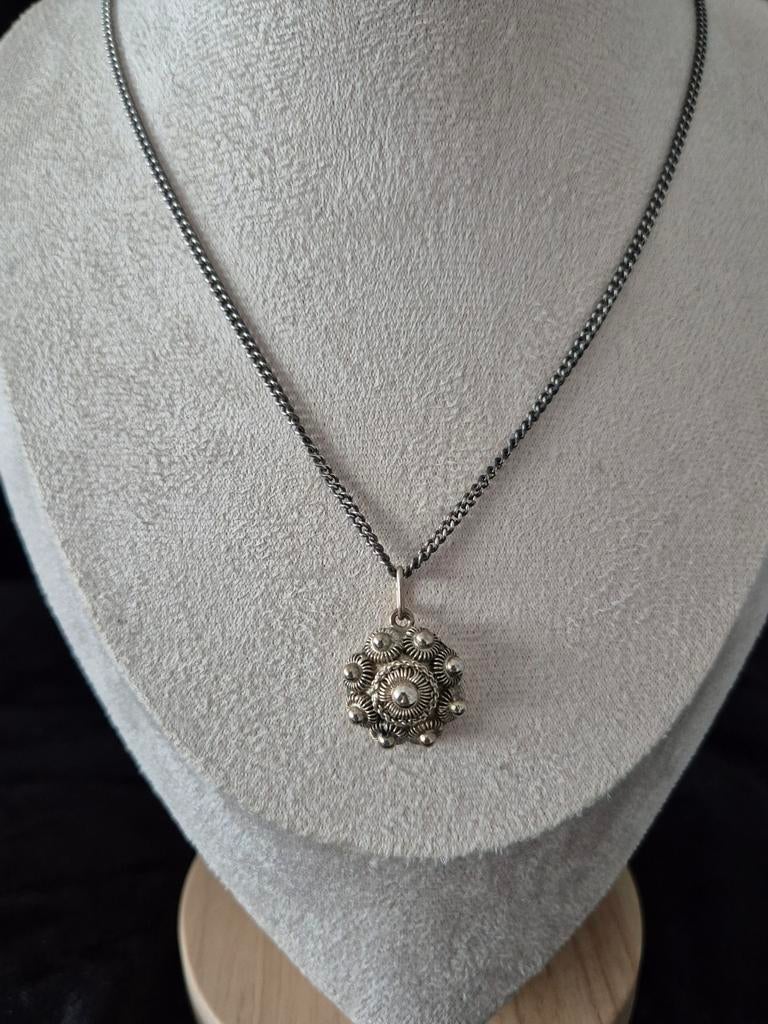 Zilveren ketting 348 met hanger Zeeuwse knoop, Ophalen of Verzenden, Zo goed als nieuw, Zilver zolder, Zilver