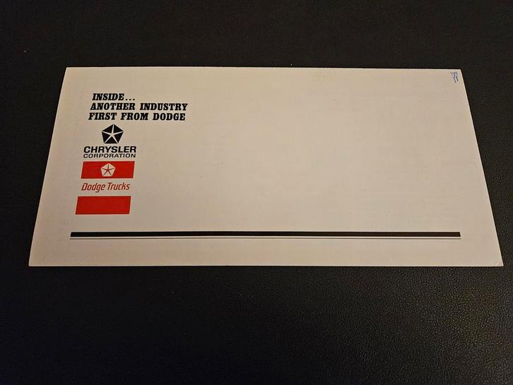 Brochure Dodge Retriever 1977 USA, Boeken, Auto's | Folders en Tijdschriften, Zo goed als nieuw, Overige merken, Ophalen of Verzenden