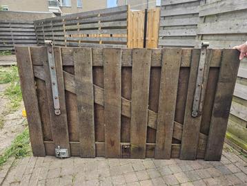 Tuindeur beschikbaar voor biedingen