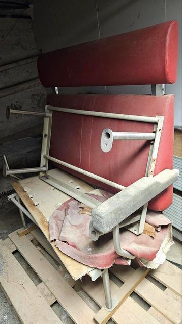 Nostalgie ! Originele NS treinbank beschikbaar voor biedingen