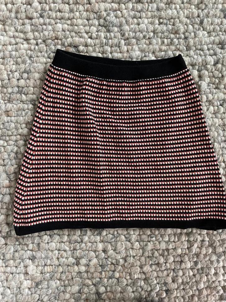 ZARA knit rokje met elastische tailleband in maat S, Kleding | Dames, Rokken, Zo goed als nieuw, Maat 36 (S), Boven de knie, Verzenden