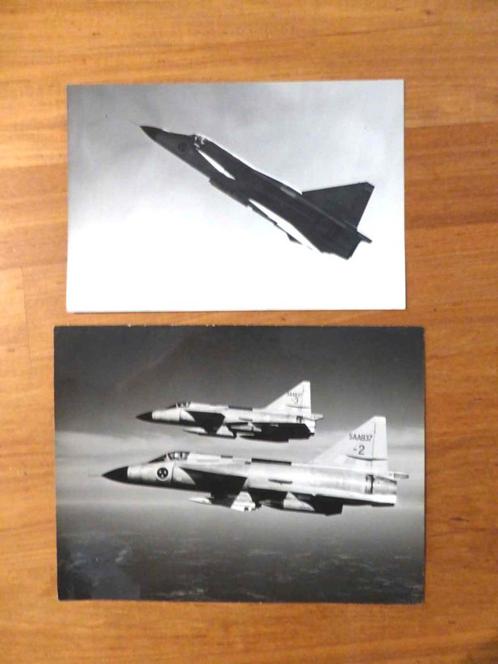 Twee originele zwart/wit foto's van de Saab Viggen, Verzamelen, Luchtvaart en Vliegtuigspotten, Zo goed als nieuw, Kaart, Foto of Prent