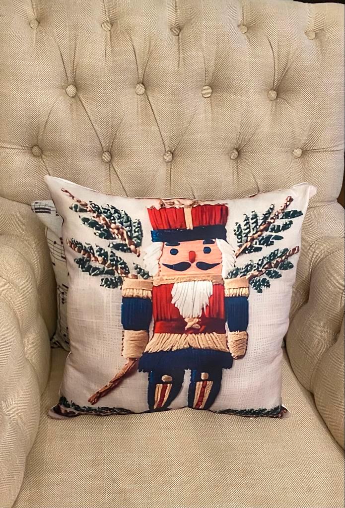 Notenkraker Kussen - 45x45 cm, Huis en Inrichting, Woonaccessoires | Kussens, Zo goed als nieuw, Overige kleuren, Vierkant, Ophalen of Verzenden