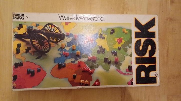 bordspel vintage Risk clipper parker 1976 en 1980 witte doos, Hobby en Vrije tijd, Gezelschapsspellen | Bordspellen, Zo goed als nieuw