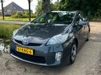Toyota Prius 1.8 Dynamic Full Opt Hybrid Automaat 2010 Grijs, Auto's, USB, 4 cilinders, Origineel Nederlands, Grijs