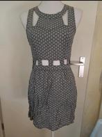 Zomerjurk divided H&M maat 38 zwart wit, Kleding | Dames, Maat 38/40 (M), H&M, Zwart, Ophalen of Verzenden