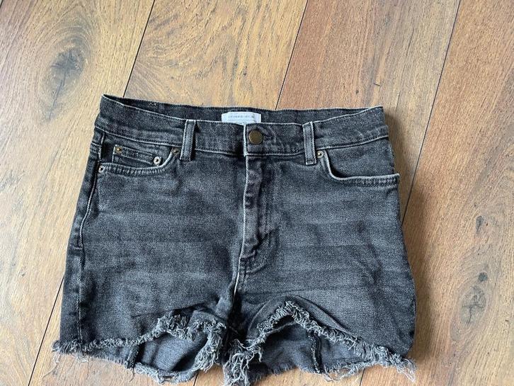 &Other stories jeans short / spijker broekje NIEUW maat 26, Kleding | Dames, Spijkerbroeken en Jeans, Nieuw, W27 (confectie 34) of kleiner