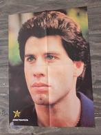 Pop Biz Poster van John Travolta / Alessi Brothers, Verzamelen, Ophalen of Verzenden, Zo goed als nieuw, Rechthoekig Staand