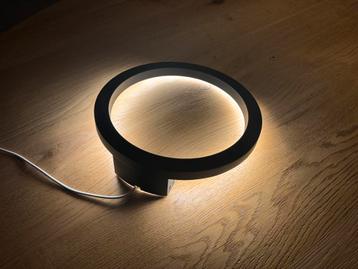 Philips Hue wandlamp Sana zwart beschikbaar voor biedingen