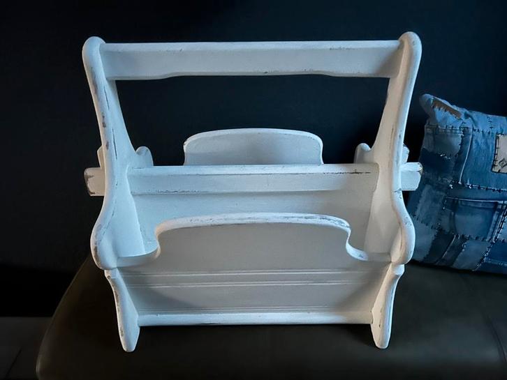 Brocante vintage tijdschriften lectuurbak, Huis en Inrichting, Woonaccessoires | Krantenbakken en Lectuurbakken, Zo goed als nieuw