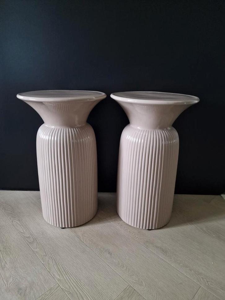 riviera maison tafeltje Cascais High  nachtkastje, Huis en Inrichting, Woonaccessoires | Vazen, Nieuw, Overige kleuren, 50 tot 75 cm