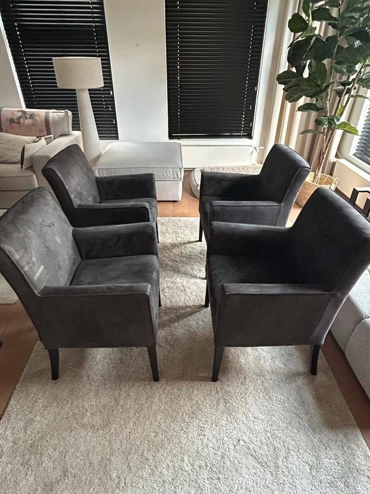 4 donkergrijze eetkamerstoelen/fauilteuls, Huis en Inrichting, Stoelen, Zo goed als nieuw, Vier, Leer, Grijs, Ophalen