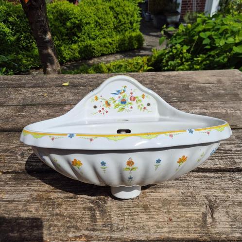 Fonteintje, wc-rolhouder, spiegel, 2 lampen vrolijk decor, Huis en Inrichting, Badkamer | Badtextiel en Accessoires, Zo goed als nieuw