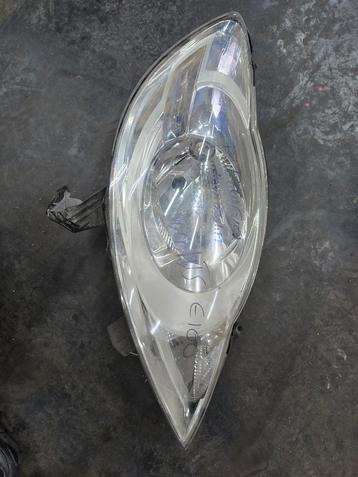 Peugeot 107 nette koplamp rechts beschikbaar voor biedingen