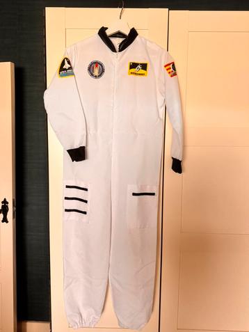 Astronaut carnaval overall beschikbaar voor biedingen