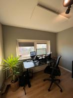 Bureau, zwart, in hoogte verstelbaar, Ophalen, In hoogte verstelbaar, Zo goed als nieuw