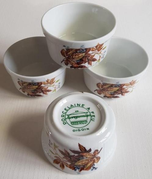 4 Franse Soufflé schaaltjes, HERFST, Sarreguemines Digoin, Huis en Inrichting, Keuken | Servies, Zo goed als nieuw, Schaal of Schalen