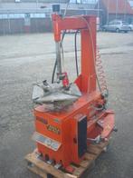 Banden De Montage Apparaat MF Aquila AS 900 380V Rood, Ophalen, Gebruikt