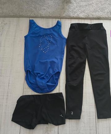 Turnpakje met legging en broekje maat 104 beschikbaar voor biedingen