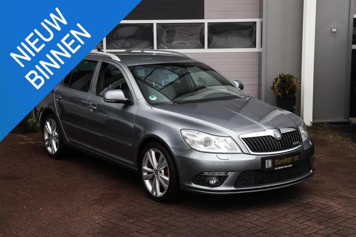 Skoda Octavia Combi 2.0 TFSI RS DSG|Navi|Stoelverwarming|PDC, Auto's, Skoda, Bedrijf, Te koop, Octavia, ABS, Airbags, Airconditioning