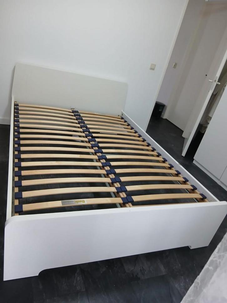Ikea bed, Huis en Inrichting, Slaapkamer | Bedden, Tweepersoons, 140 cm, Hout, Wit, Ophalen of Verzenden