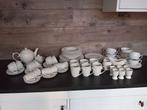 Wit/créme servies Siaki, Ophalen, Nieuw, Compleet servies