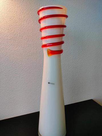 Italië Murano Style Vintage Glas Vaas Wit Rood Glasdraad '70 beschikbaar voor biedingen