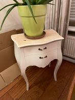 Slank brocante buikkastje met gekrulde poten en twee laden, Huis en Inrichting, Kasten | Ladekasten, Ophalen, Gebruikt, 1 of 2 laden