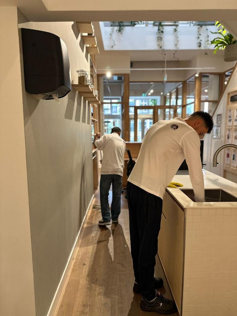 Schoonmakbedrijf VoF zoekt opdrachten Utrecht, Vacatures, Vacatures | Schoonmaak en Facilitaire diensten, 33 - 40 uur, Vanaf 10 jaar
