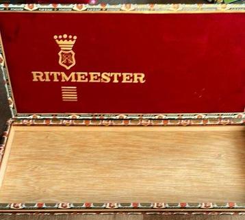 Vintage sigarendoos Ritmeester “Flor du Buat” jaren ‘60 beschikbaar voor biedingen