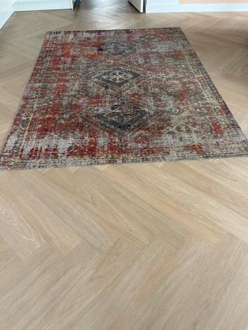 Vloerkleed, vintage rood beschikbaar voor biedingen