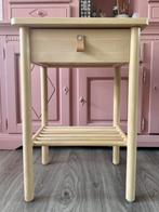 ZGAN 2 nachtkastjes - Ikea Björksnäs (rook en diervrij huis), Ophalen, Zo goed als nieuw, Hout, Minder dan 55 cm
