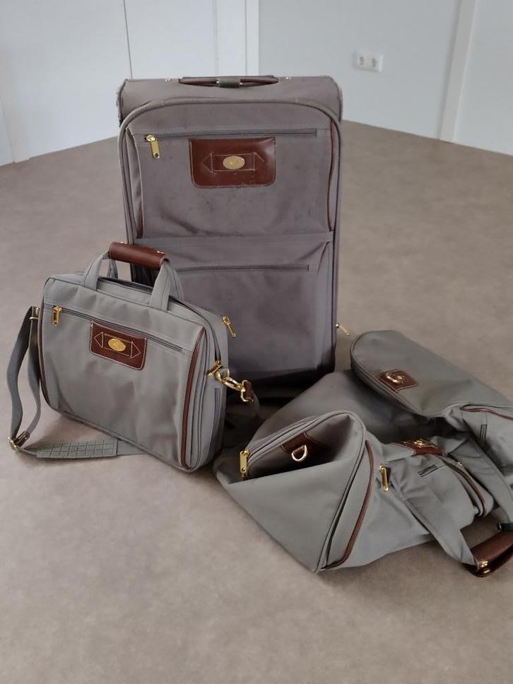 World Wide Travel reisset, Sieraden, Tassen en Uiterlijk, Koffers, Gebruikt, Zacht kunststof, 50 tot 60 cm, 45 tot 55 cm, Uitschuifbare handgreep