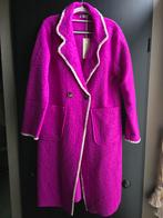 Nieuwe jas magenta met witte bies 40 42 44, Ophalen of Verzenden, Nieuw, Maat 42/44 (L), Zwart
