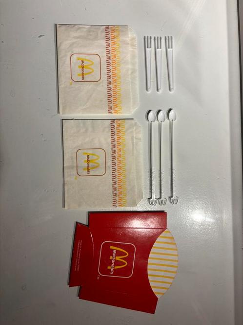 McDonald’s verpakkingen en bestek 1983, Verzamelen, Merken en Reclamevoorwerpen, Zo goed als nieuw, Verpakking, Ophalen of Verzenden