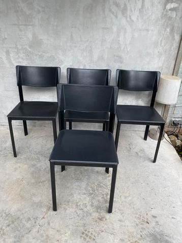 4 post moderne jaren negentig mateo grassi stoelen beschikbaar voor biedingen