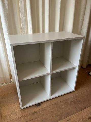 EKET Kast met 4 vakken met poten, wit, 70x35x70 cm beschikbaar voor biedingen
